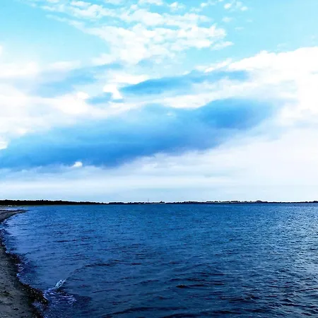 8 Person In Store Fuglede-by Traum * Store Fuglede